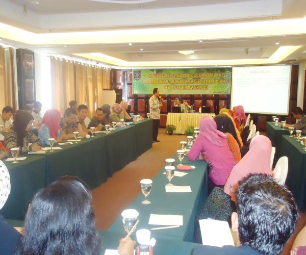 Pelatihan Bedah Soal Ujian Nasional Program Paket A, B, dan Paket C