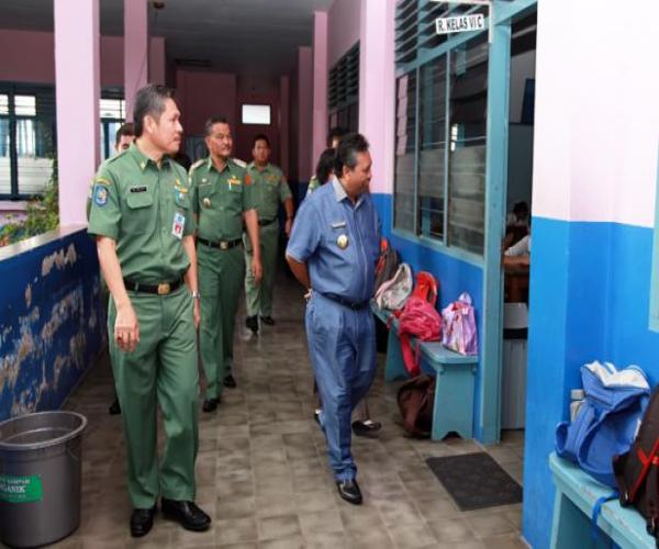 Gubernur : Siswa agar ikuti Ujian Nasional Tingkat SD/MI dengan dilandasi kejujuran