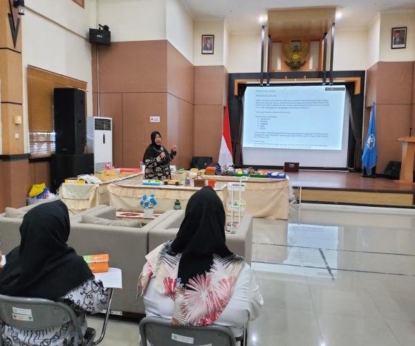 49 Guru SlB dan Tenaga PLA se- Bangka Ikut Pembentukkan Kelas Sosial