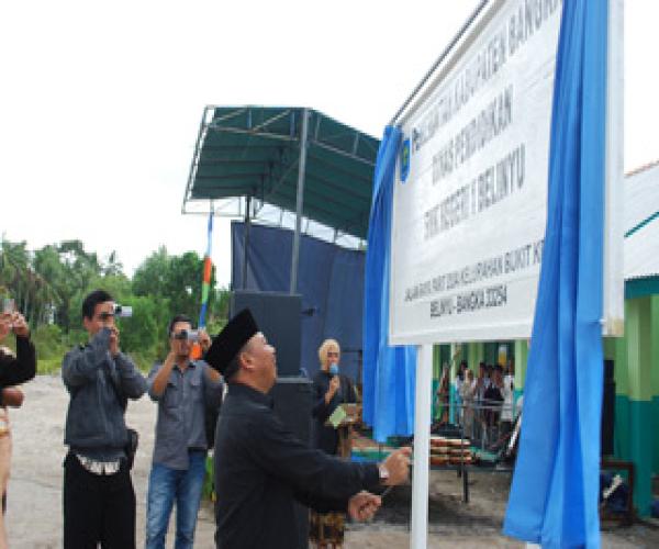 Bupati Resmikan SMK 1 Belinyu