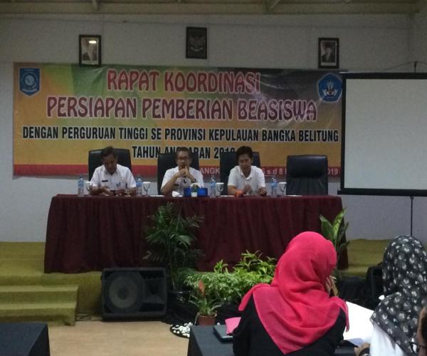 Kadis Disdik Buka Rakor Pemberian Beasiswa Mahasiswa Kurang Mampu