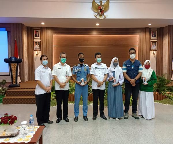 Bantu Pembelajaran Jarak Jauh, 200 Smartphone dibagikan kepada  Pelajar Yatim Piatu se-Bangka