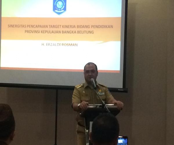 Gubernur Minta Kepala Sekolah Terus Tingkatkan Kompetensi