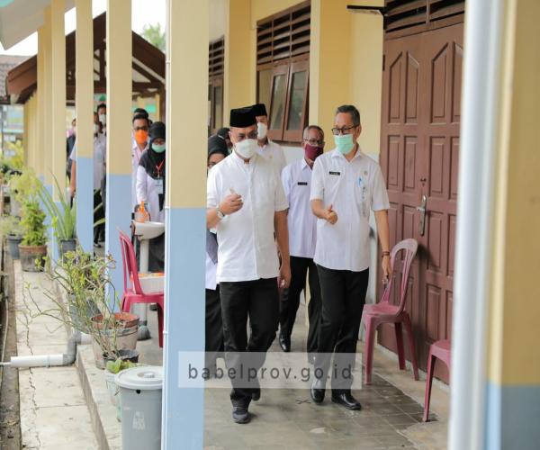 Gubernur Berikan Perhatian Khusus Kepada Guru Honor