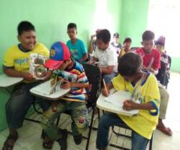 Bocah Loper Koran Terdaftar dil Sekolah Paket A
